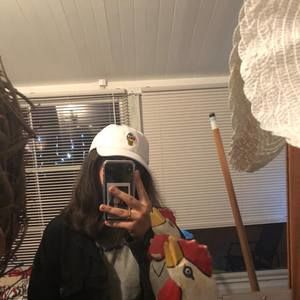 Meet your Posher, Maya